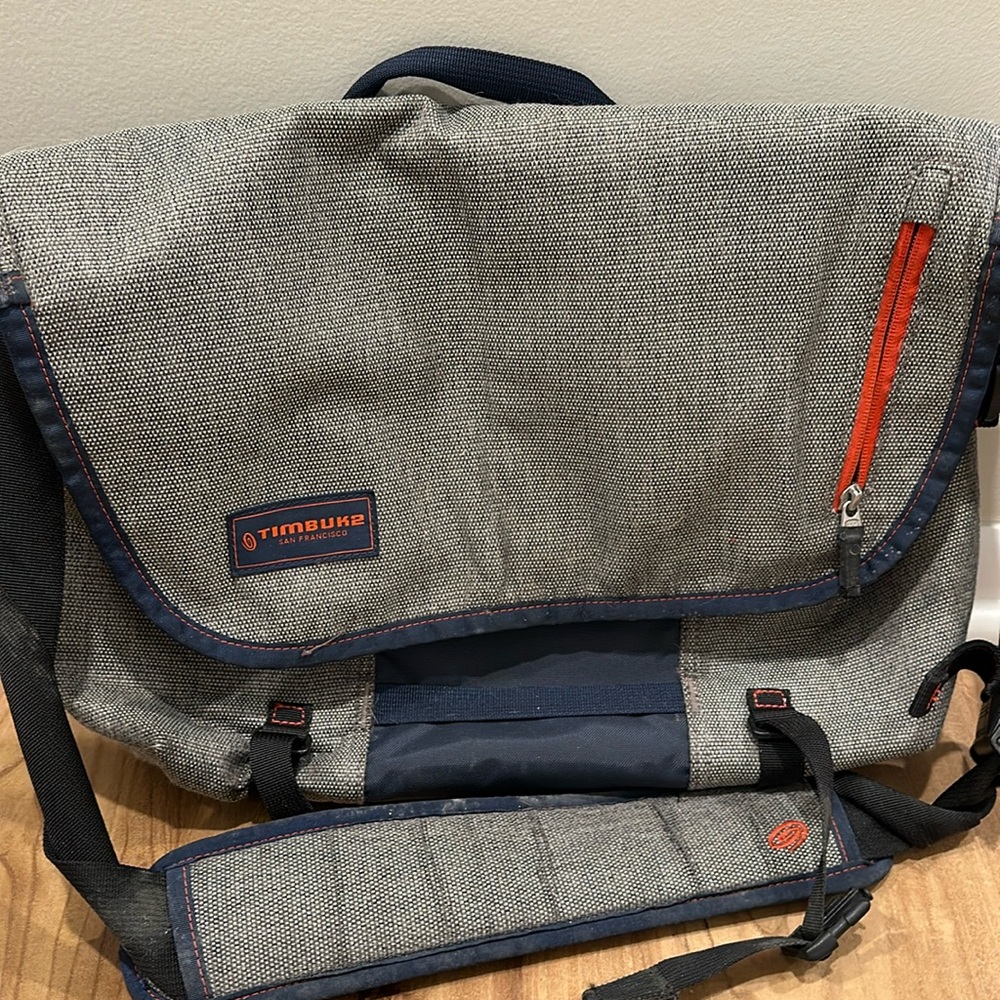 Timbukt2 Dashboard Messenger Bag